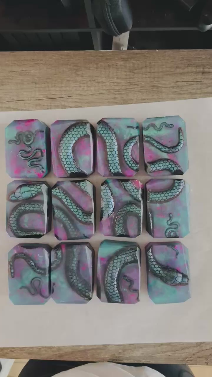 Load video: Snake Bite